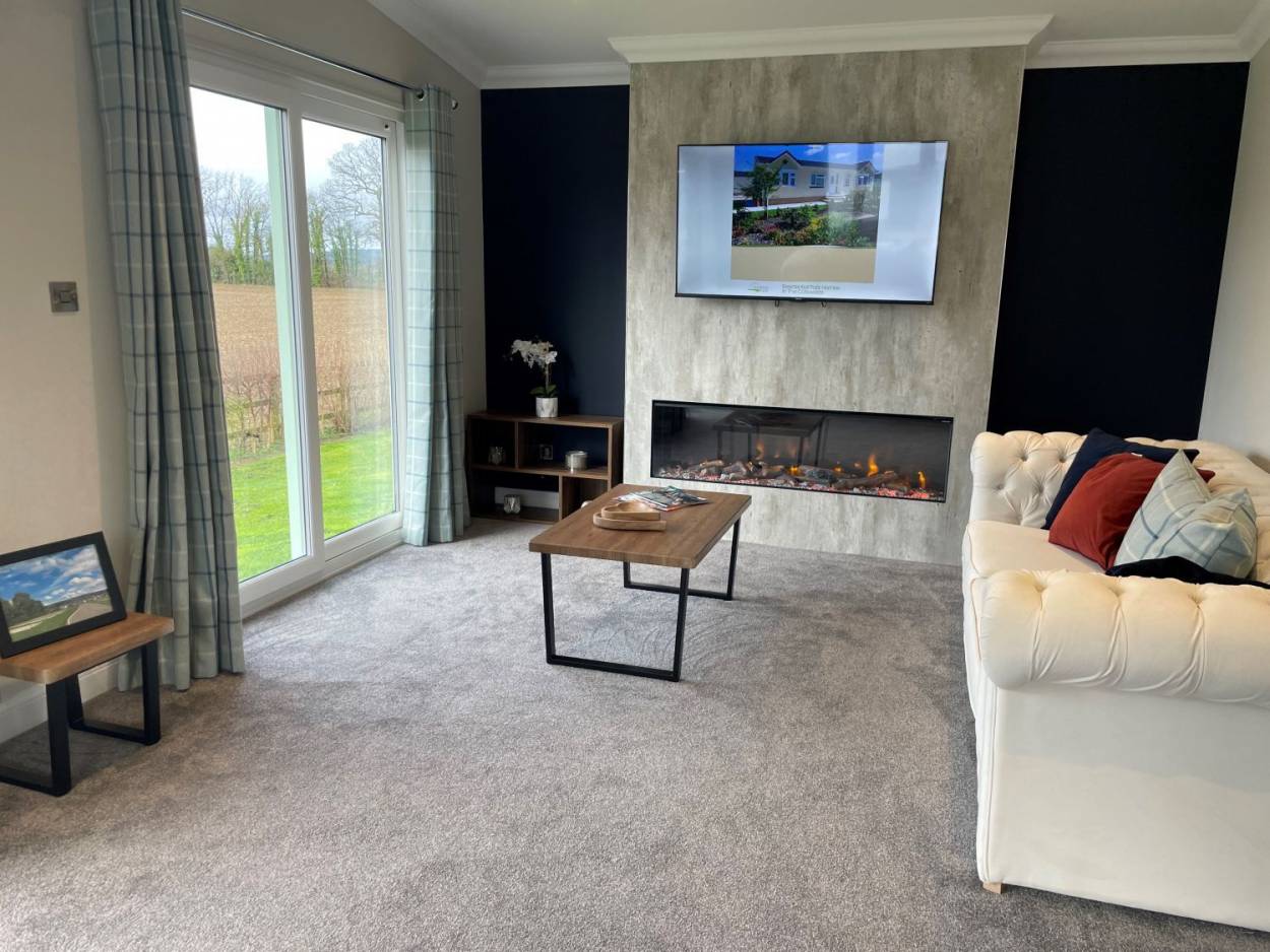 2 bedroom Lodge For Sale
