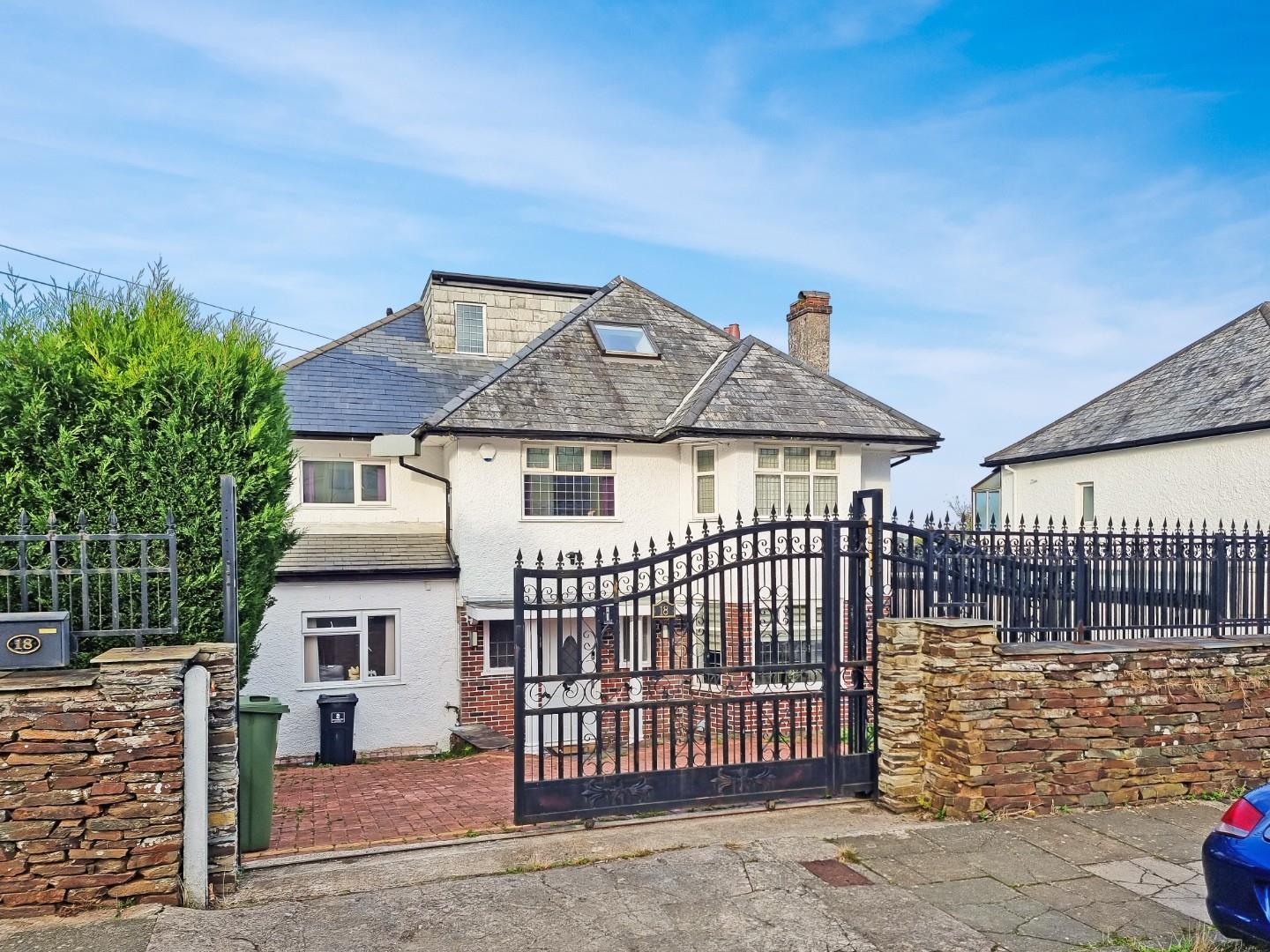 6 bedroom Detached House For Sale