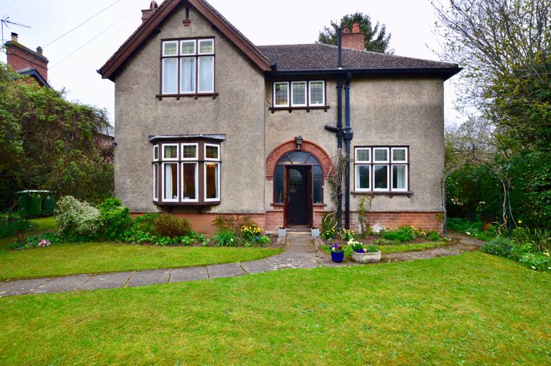 4 bedroom Detached house Sold