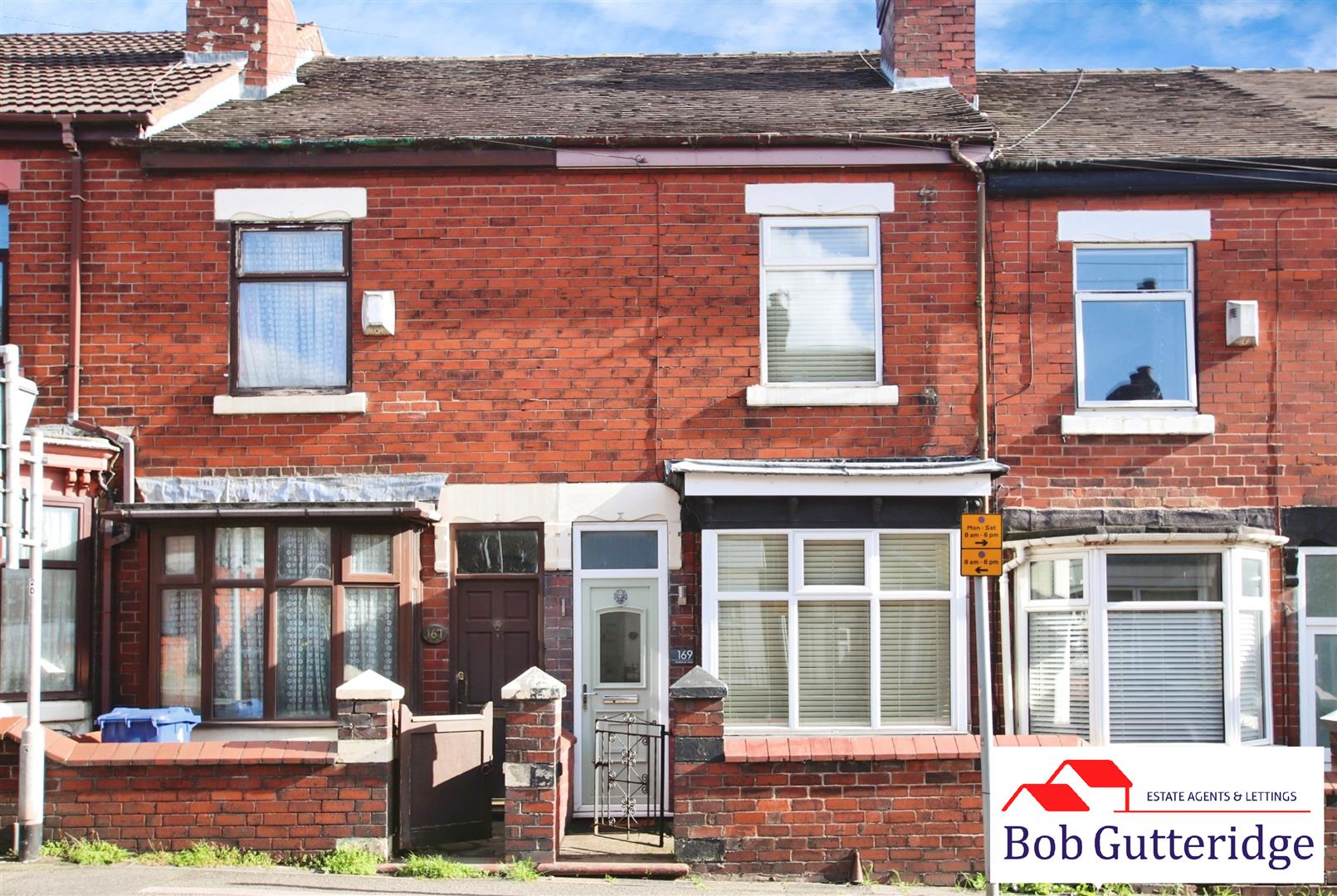2 bedroom Terraced House SSTC