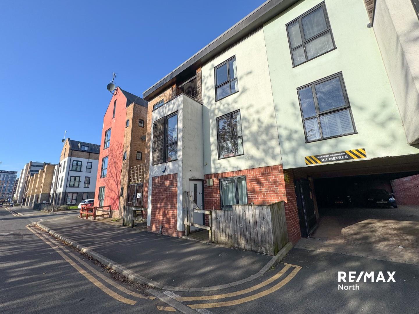 1 bedroom Apartment Let
