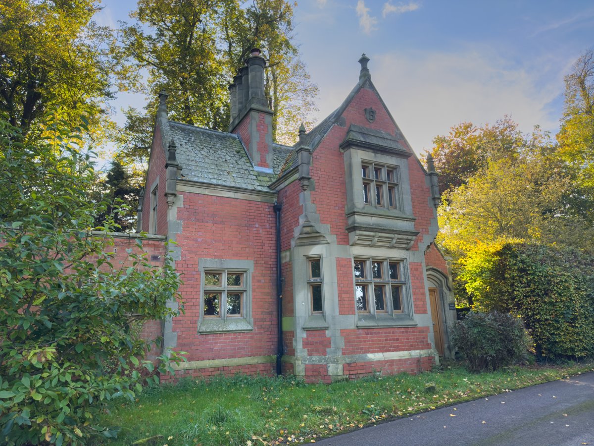 3 bedroom Detached house Let Agreed