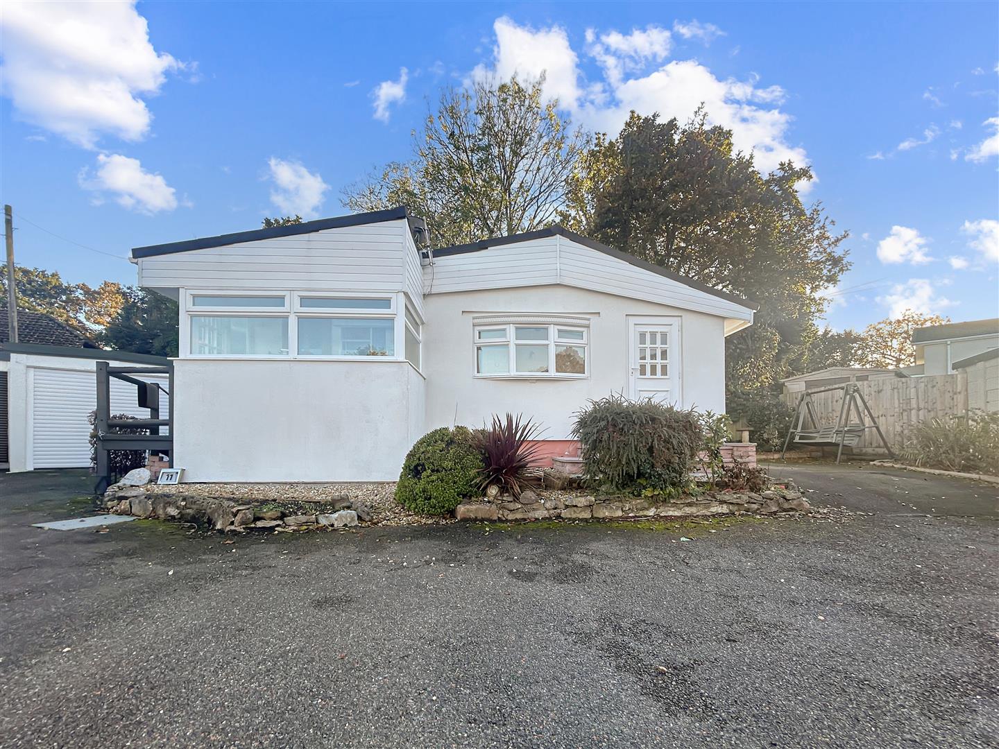 2 bedroom Lodge For Sale