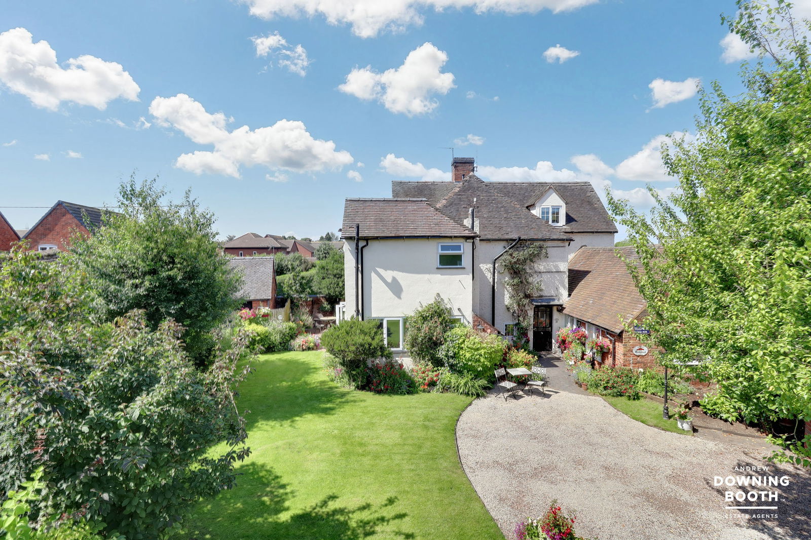 6 bedroom Detached house SSTC