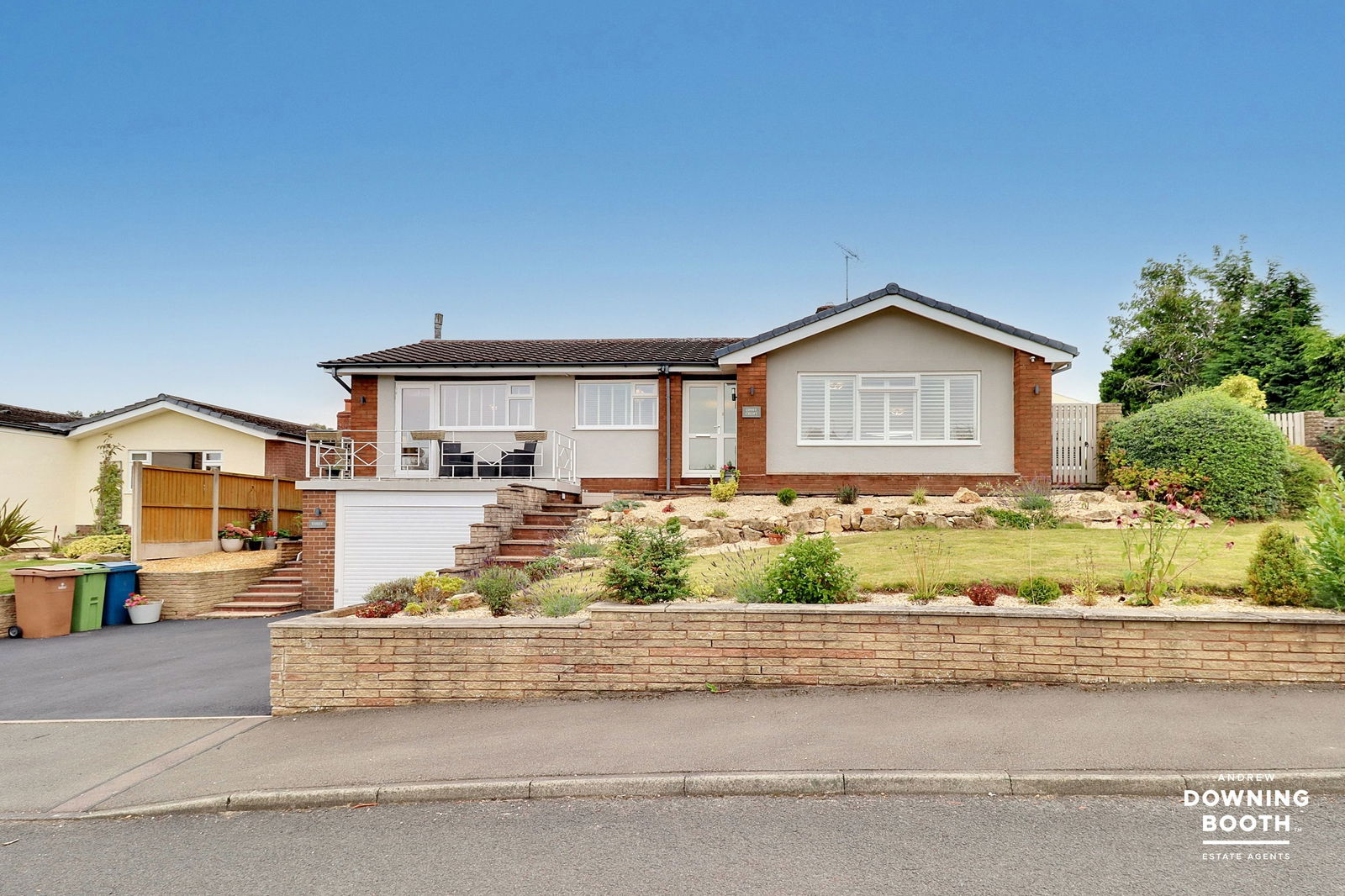 3 bedroom Detached house SSTC