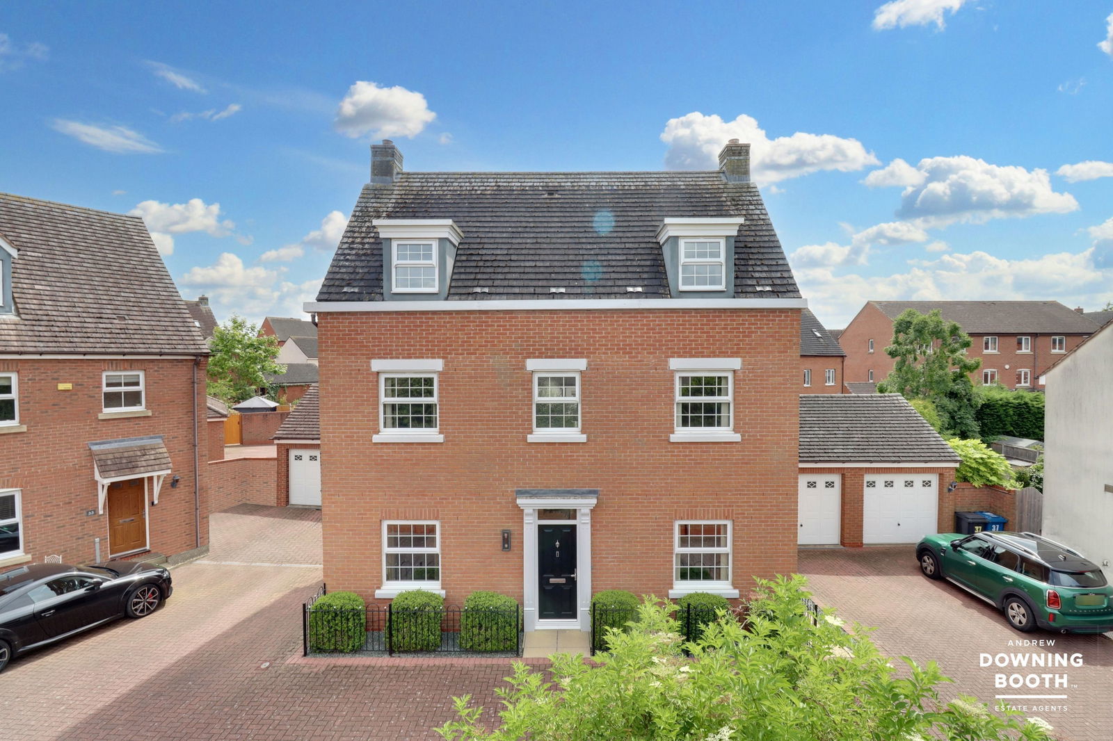 4 bedroom Detached house SSTC