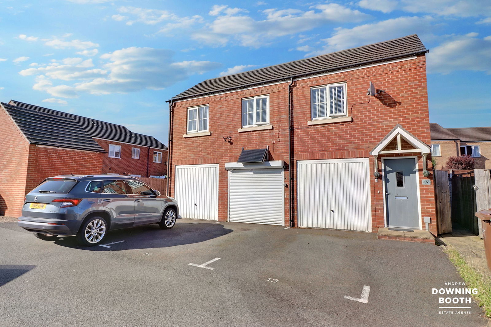 1 bedroom Detached house SSTC
