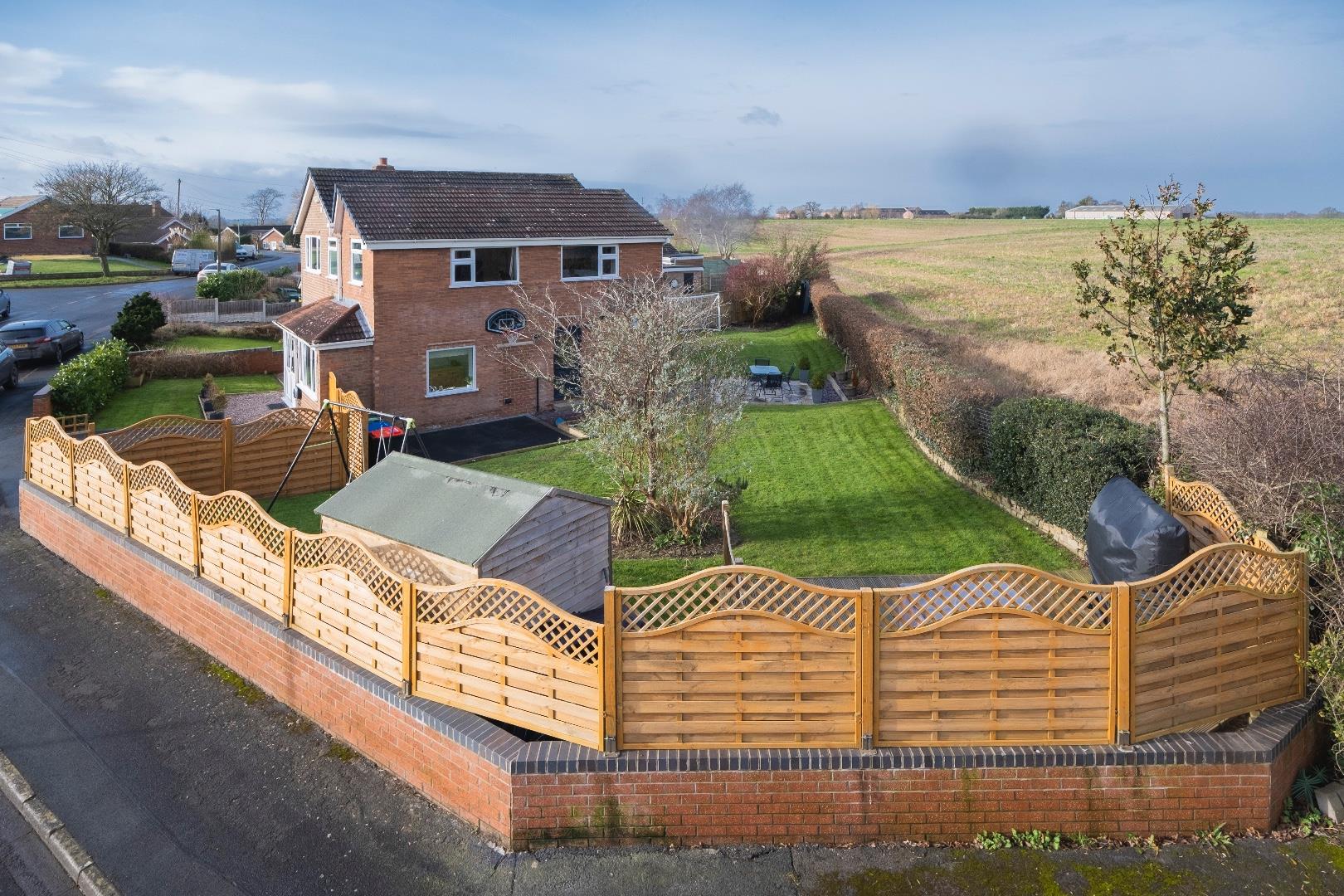 4 bedroom Detached house Sold