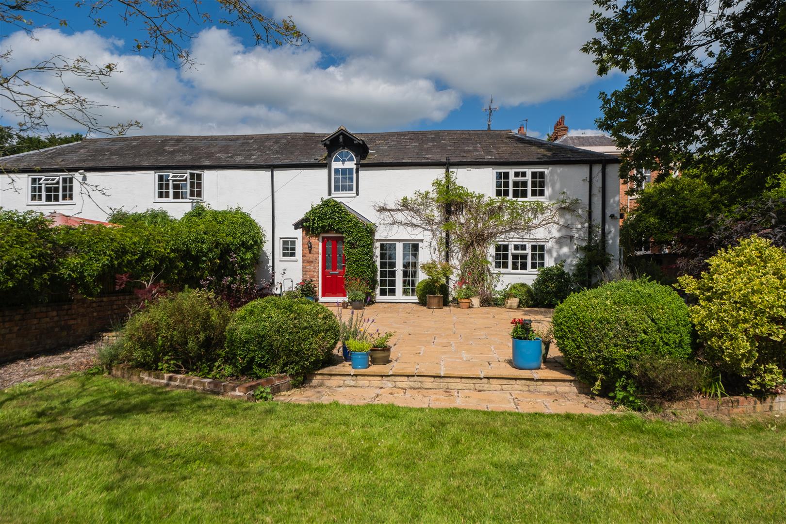 4 bedroom Detached house Sold