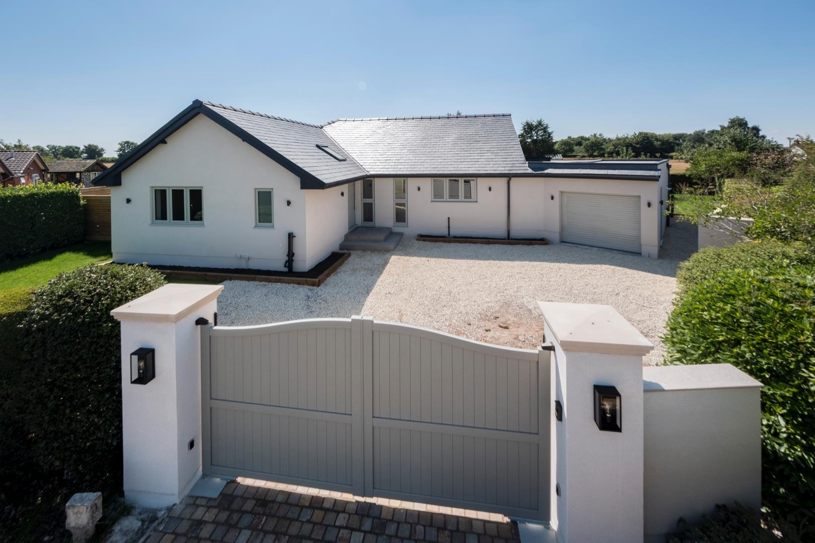3 bedroom Detached house Sold