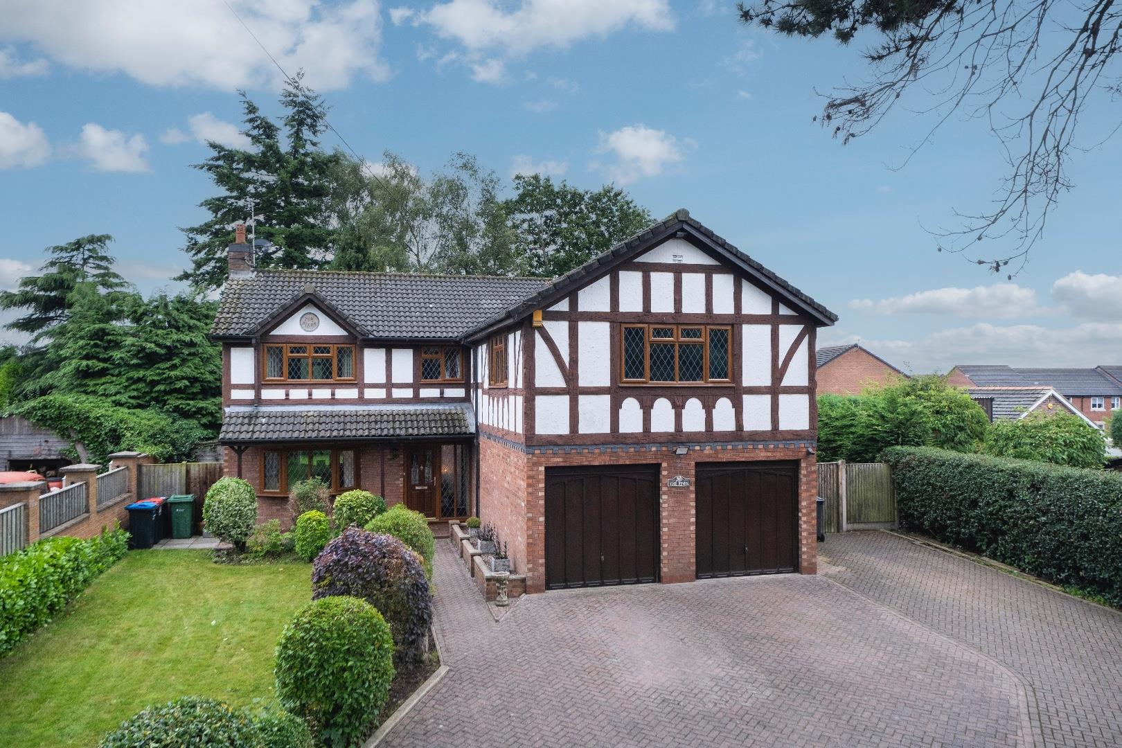 5 bedroom Detached house Sold