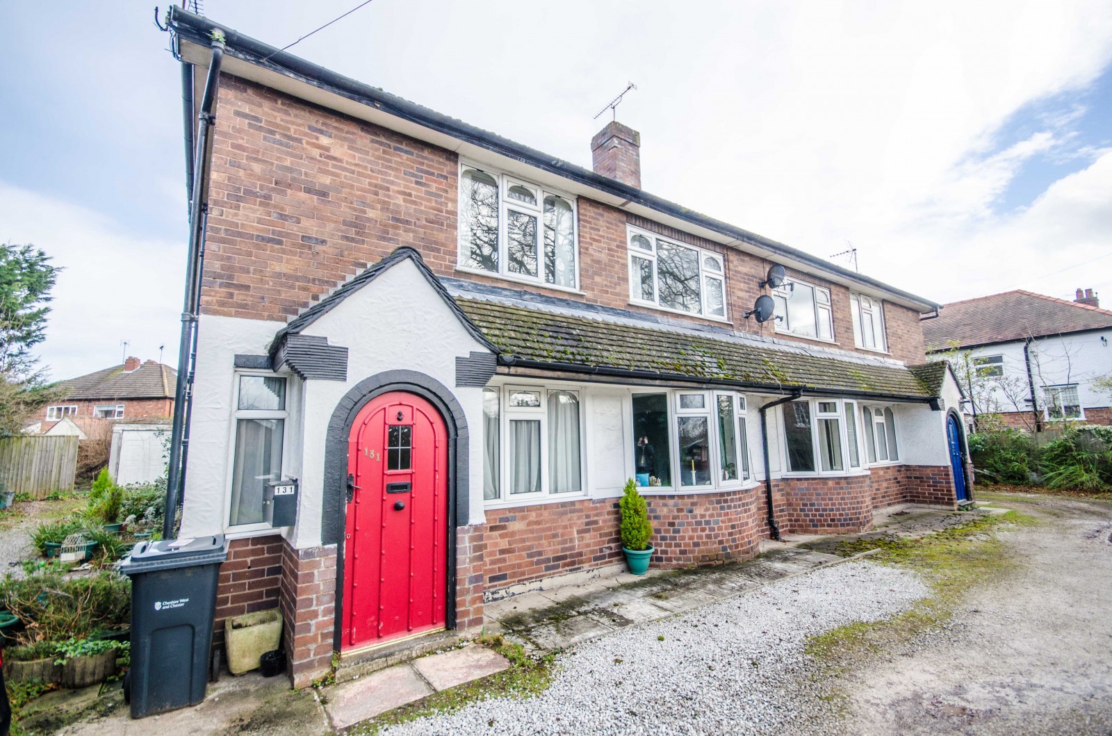2 bedroom House (unspecified) LSTC