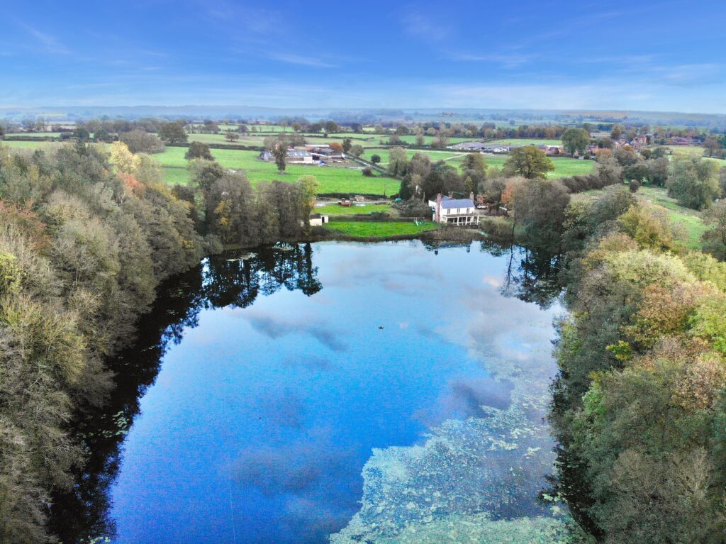 6 bedroom Detached house Sold