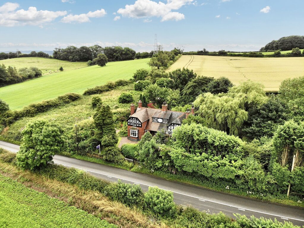 3 bedroom Detached house Sold