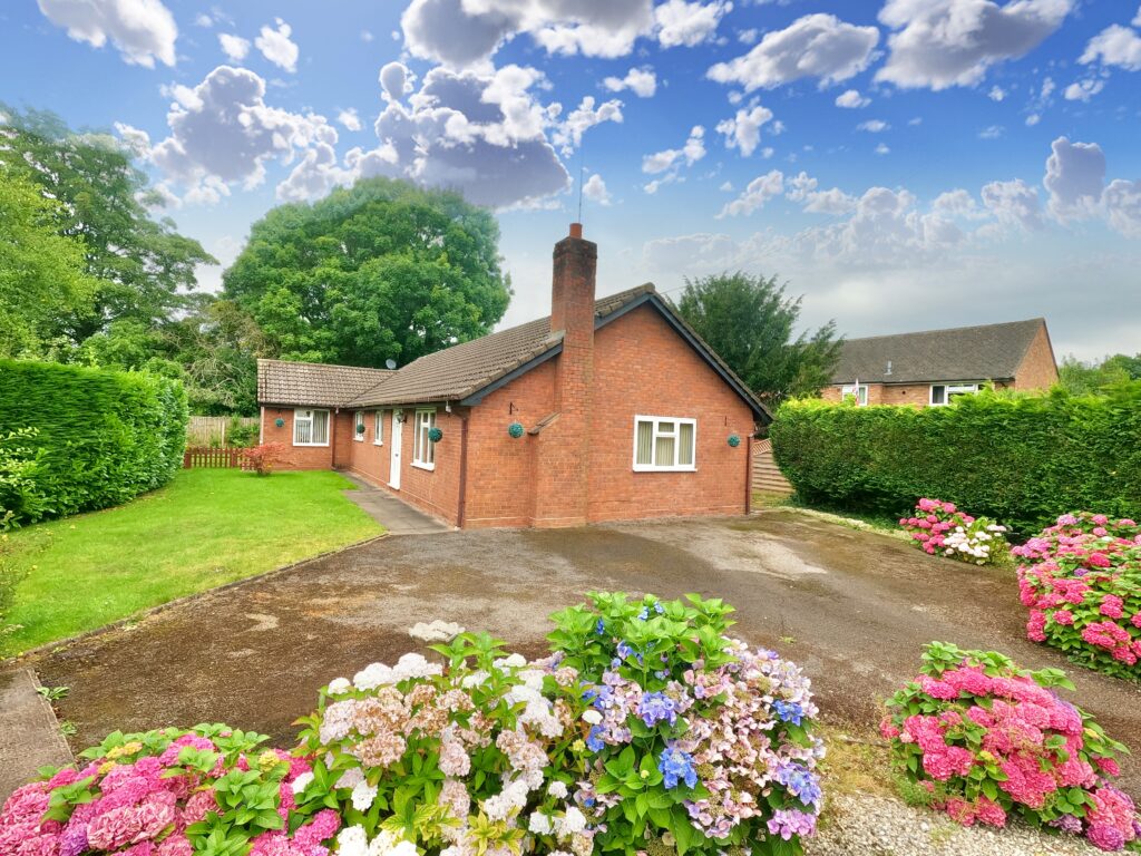 3 bedroom Detached house Sold