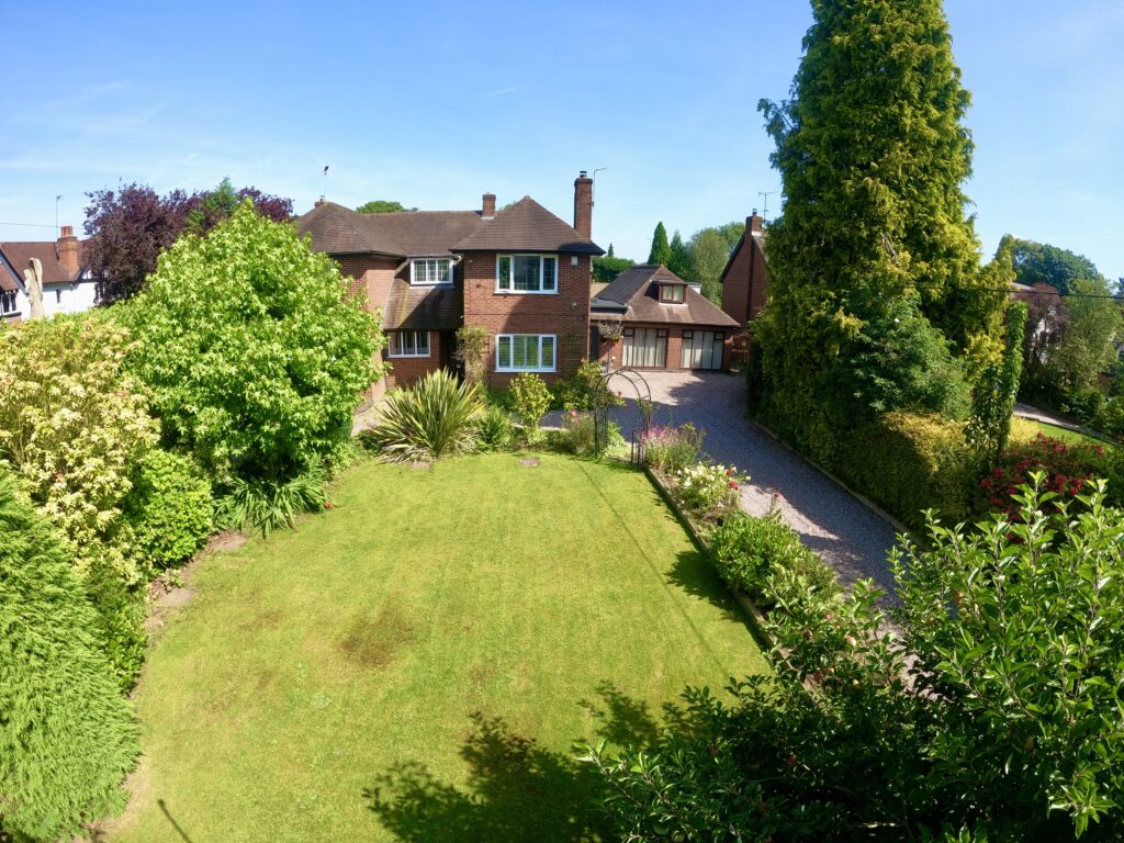 5 bedroom Detached house Sold