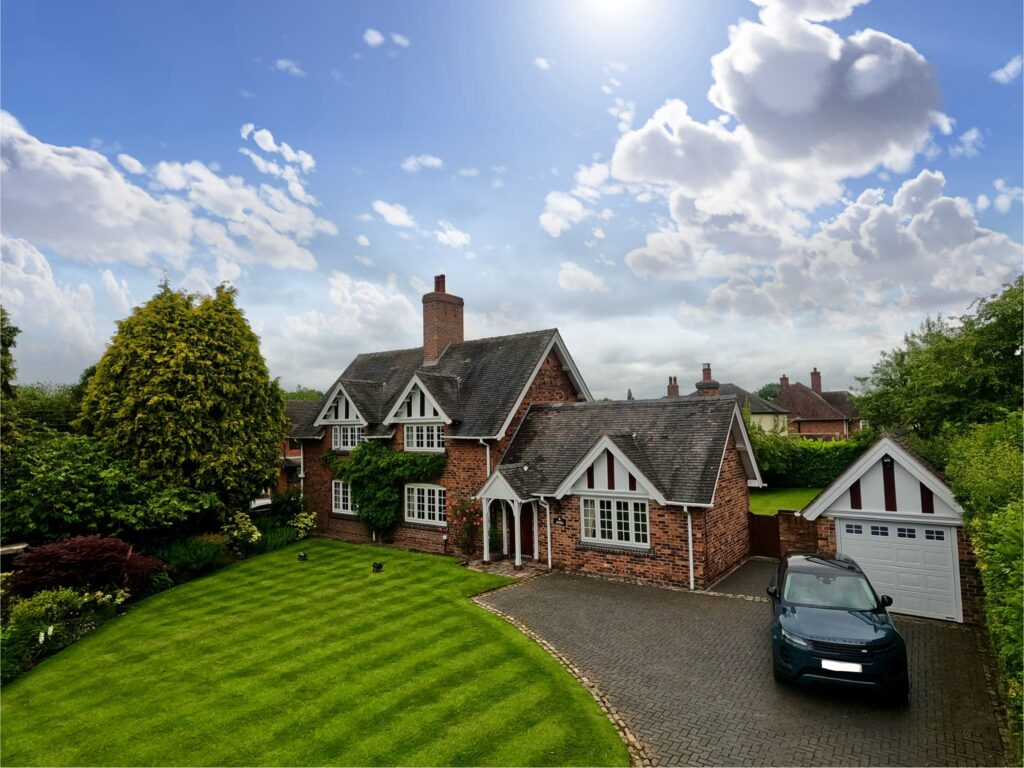 4 bedroom Detached house Sold