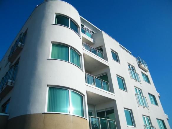 1 bedroom Apartment Let