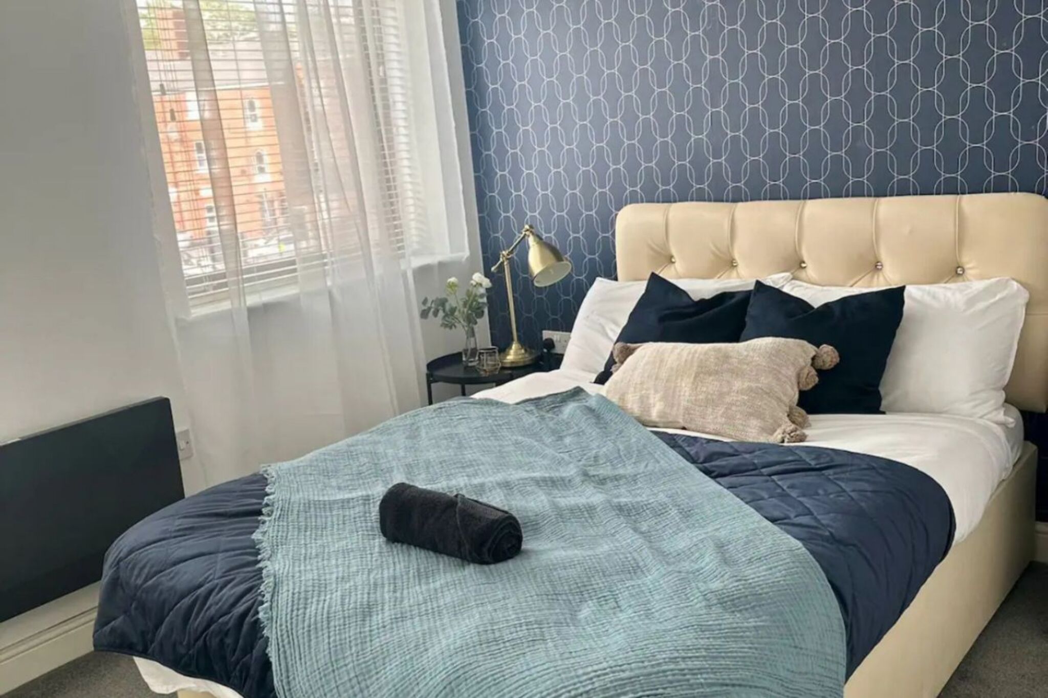 2 bedroom Apartment Let Agreed