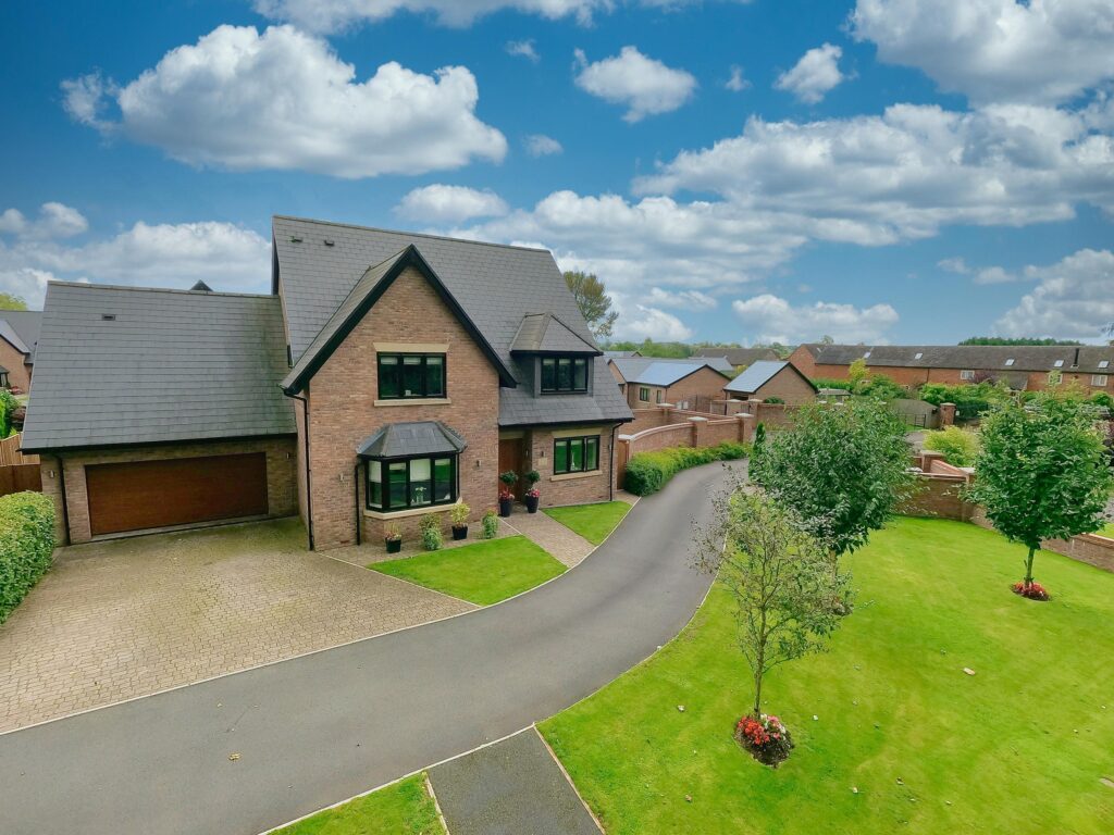 4 bedroom Detached house Sold