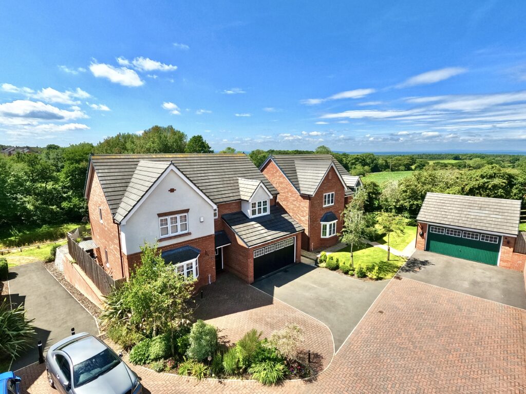 5 bedroom Detached house Sold