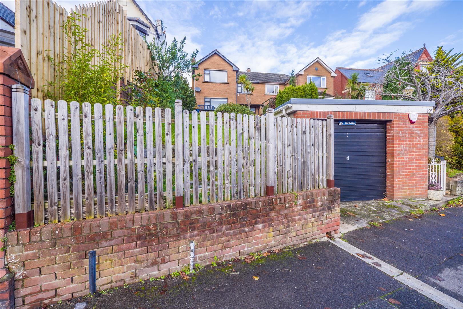 4 bedroom Semi-detached house SSTC