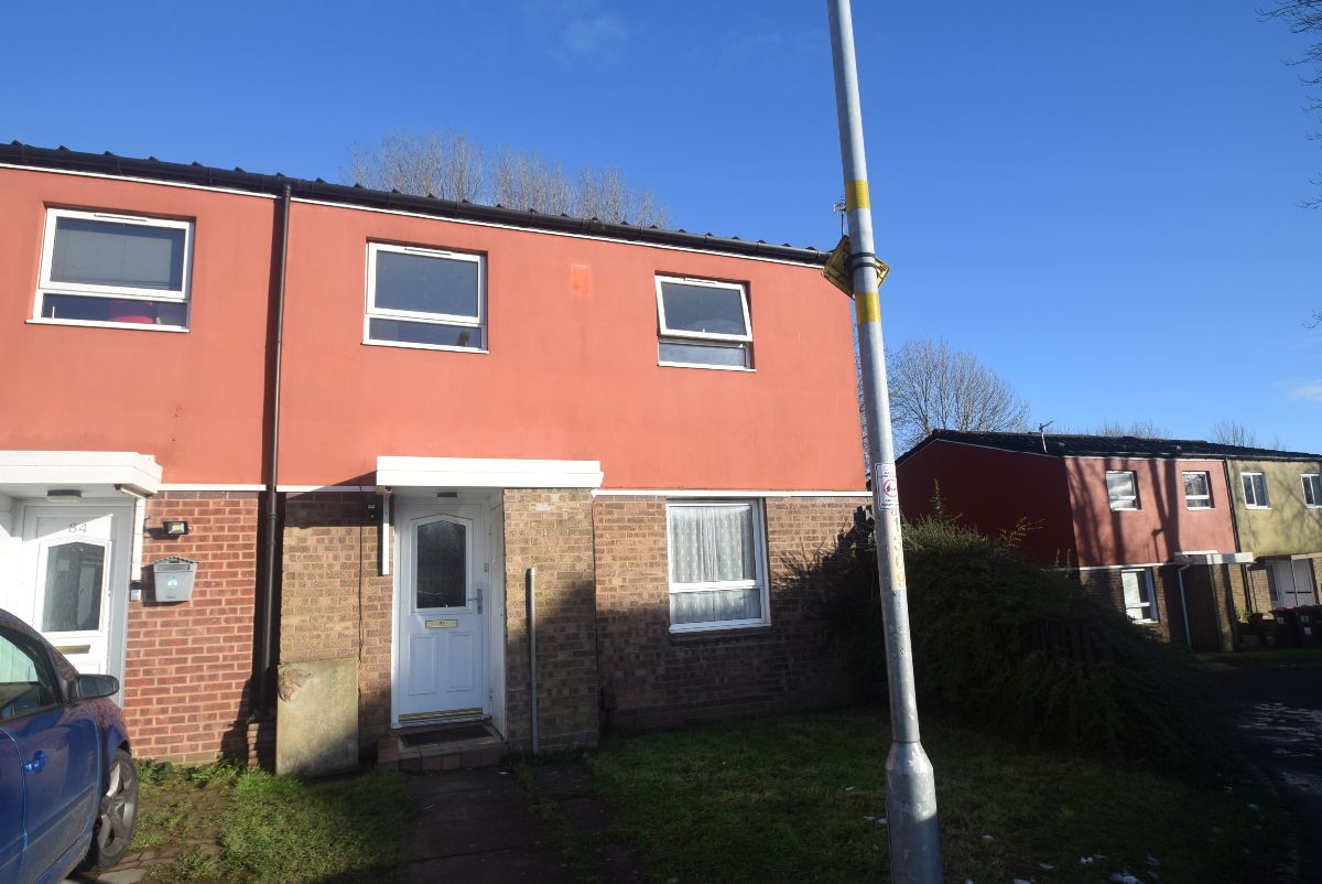 3 bedroom Terraced House To Let