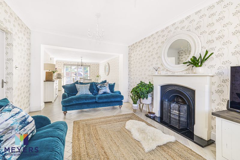 4 bedroom Detached house Sold