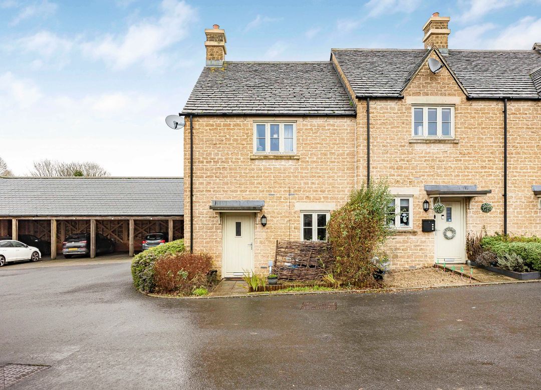 2 bedroom End of terrace house Sold