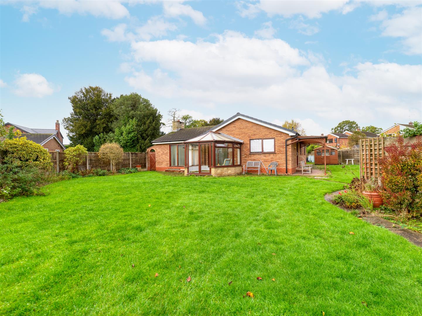 3 bedroom Detached bungalow Sold