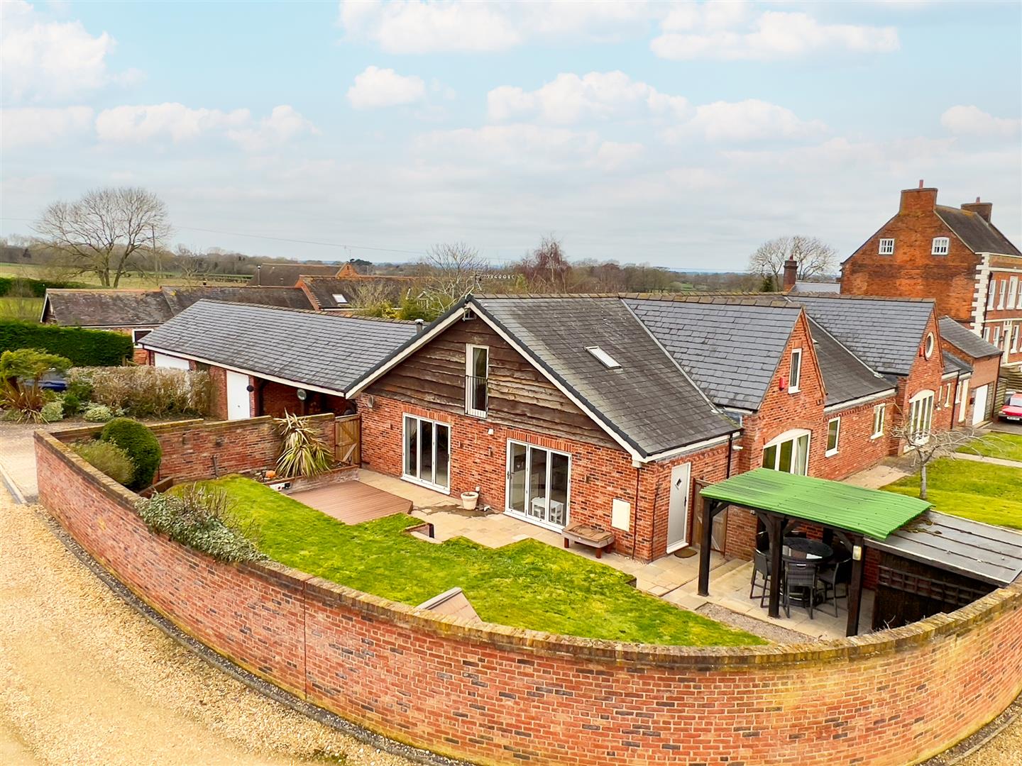 5 bedroom Barn Conversion For Sale