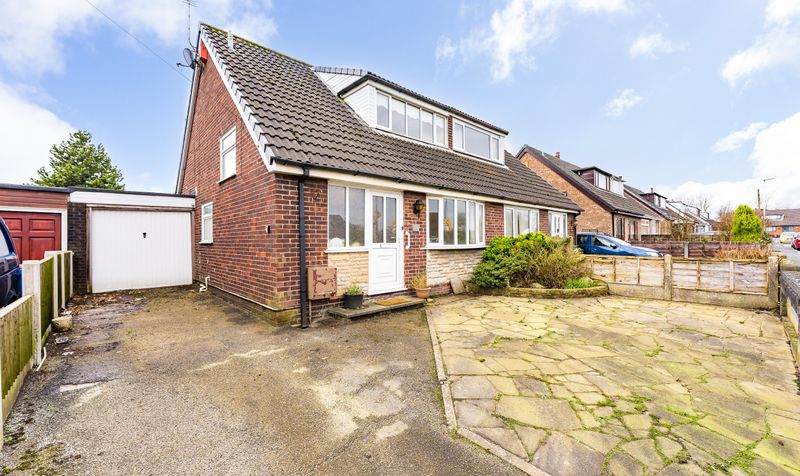 2 bedroom Semi-Detached House SSTC
