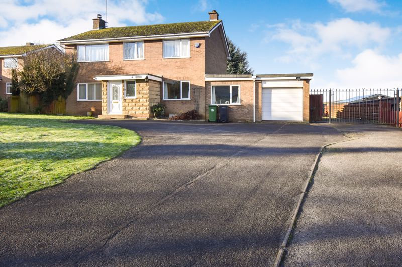 4 bedroom Detached house Sold