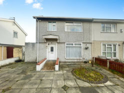 3 bedroom Semi-detached house Sold