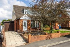 3 bedroom Semi-detached house Sold