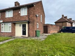 3 bedroom Semi-detached house Sold