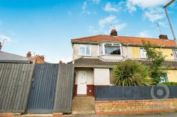 3 bedroom Semi-detached house Sold