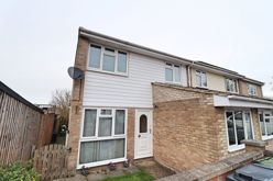 3 bedroom Semi-detached house Sold