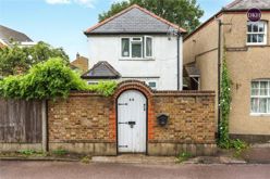2 bedroom Detached house Sold