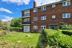 2 bedroom Apartment Sold