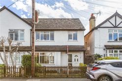 3 bedroom Semi-detached house Sold
