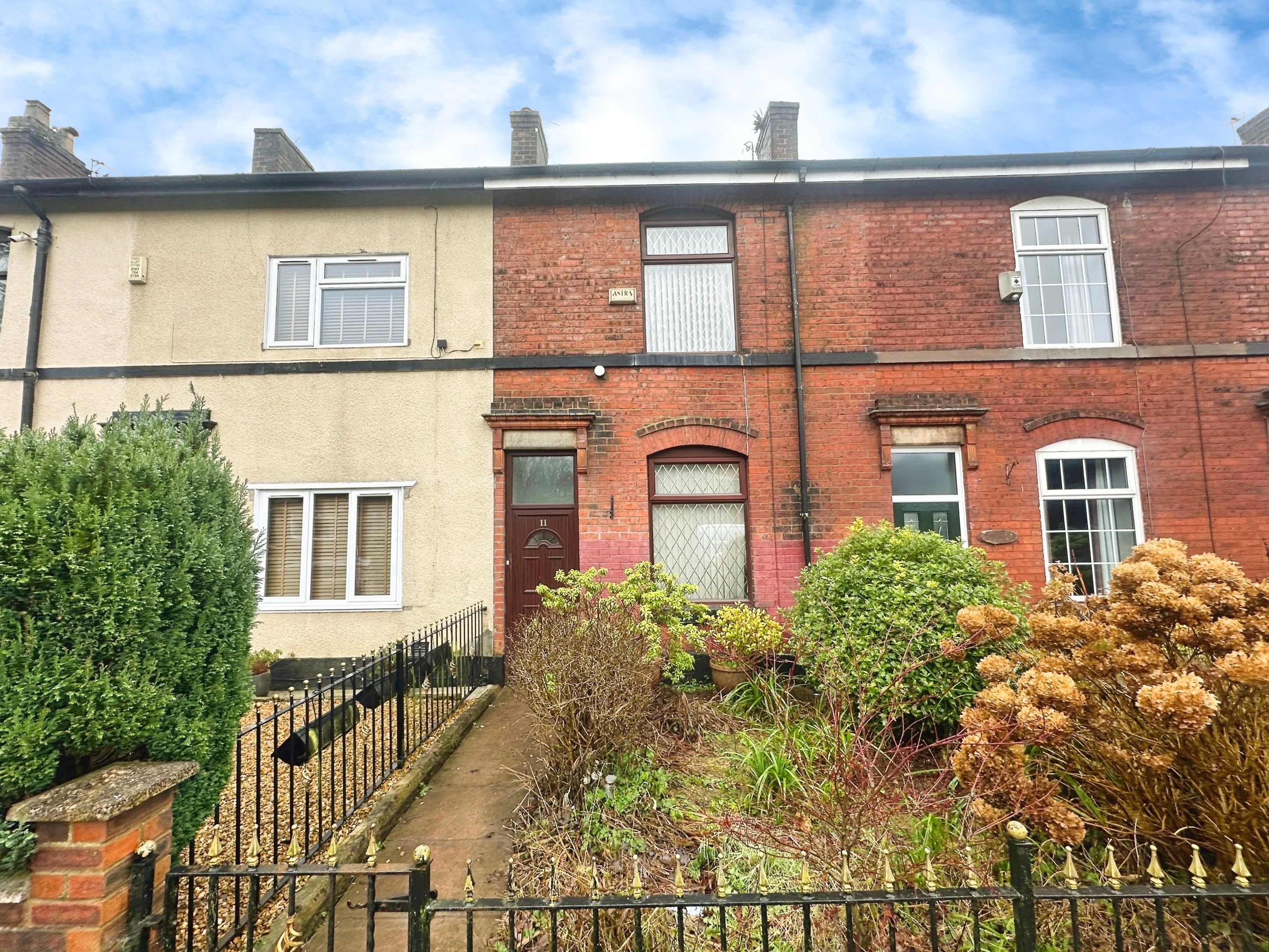 2 bedroom House (unspecified) SSTC