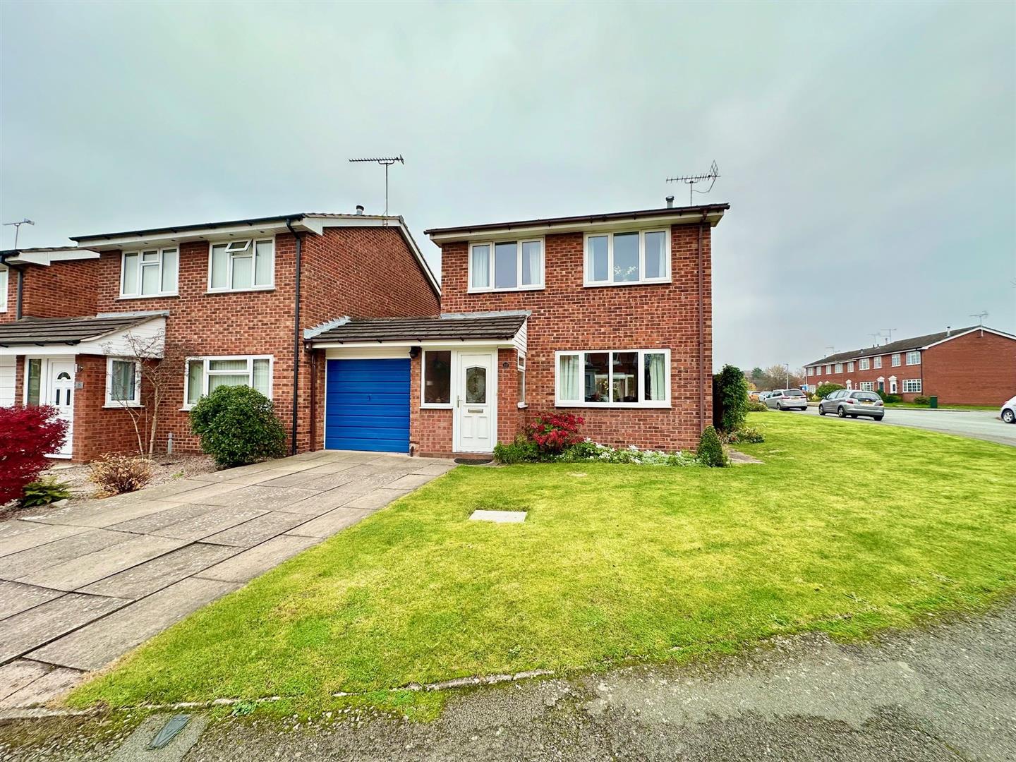 3 bedroom Detached house Sold