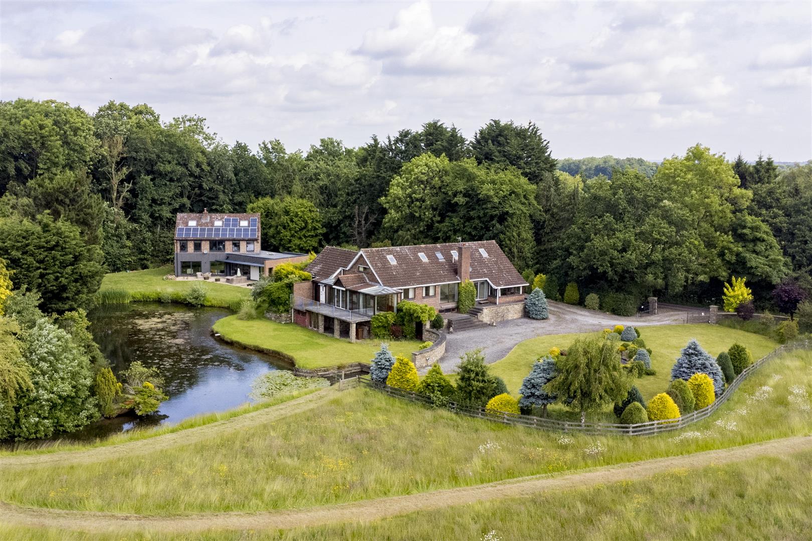 5 bedroom Property SSTC