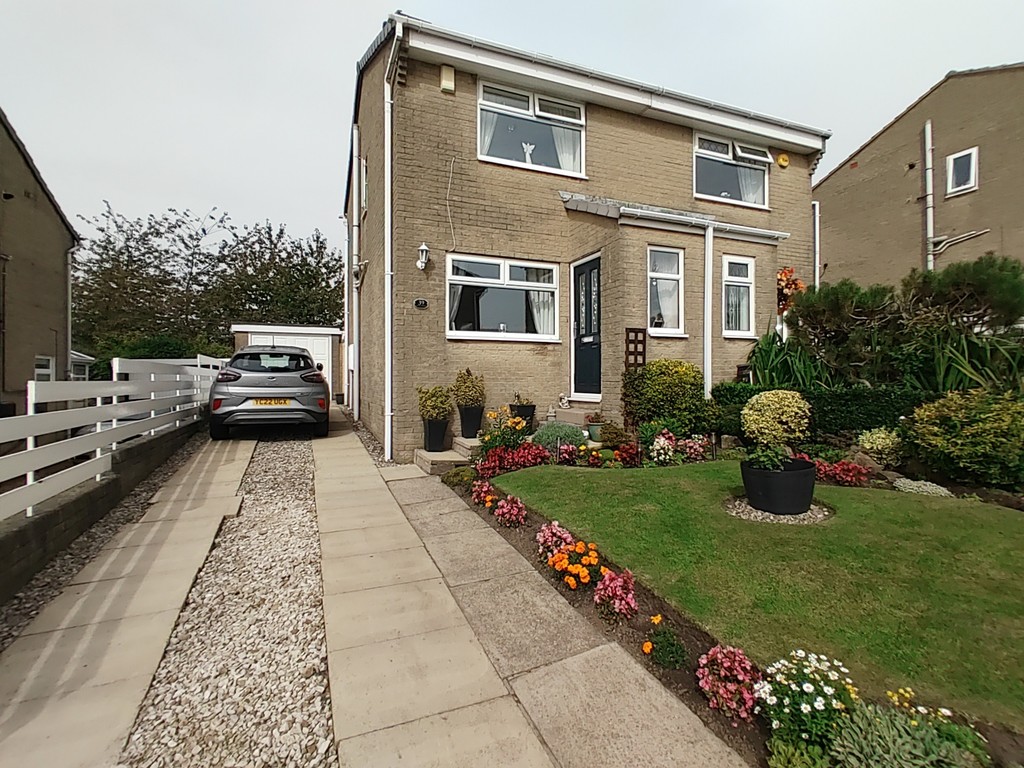 2 bedroom Detached house For Sale