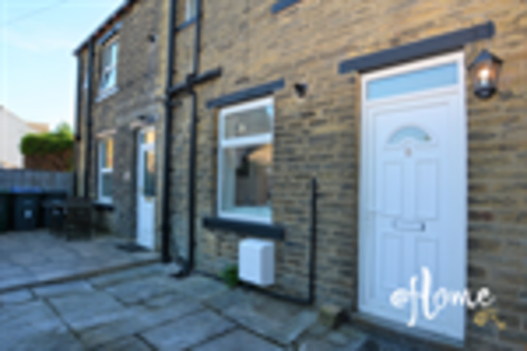 2 bedroom Detached house For Sale