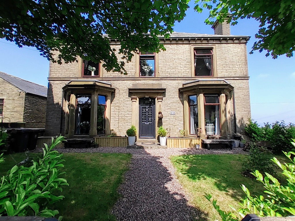 4 bedroom Detached house Sold