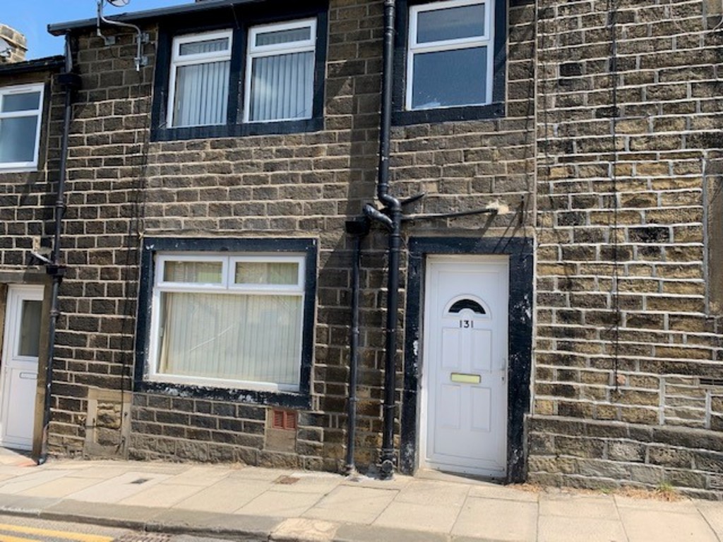 2 bedroom Detached house For Sale