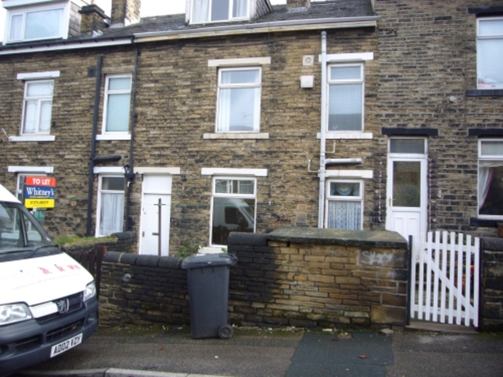 2 bedroom Detached house For Sale