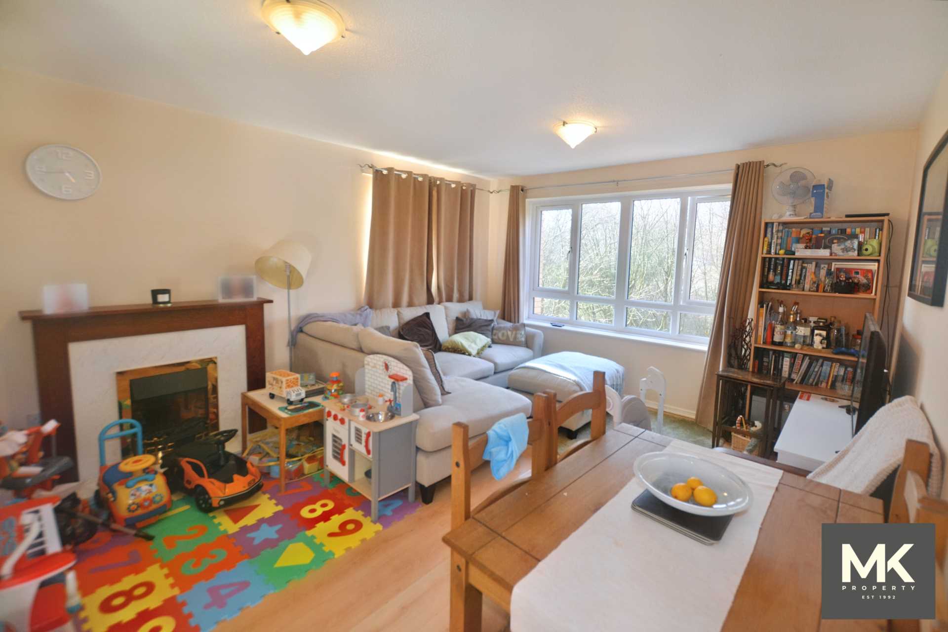 2 bedroom Apartment Let